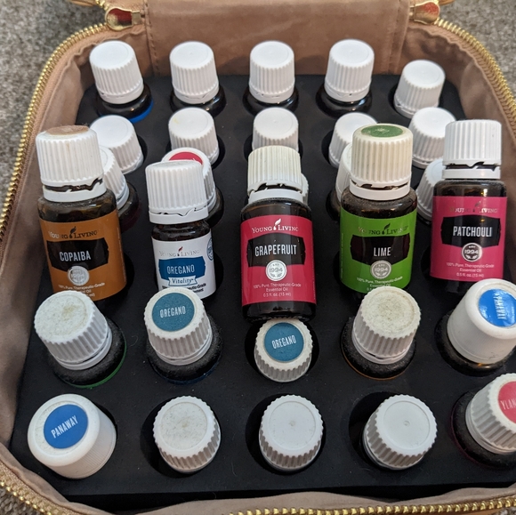 30 young living essential oils - Picture 6 of 8